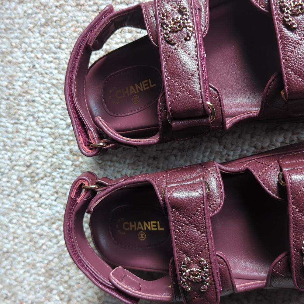 CHANEL Burgundy leather Dad sandals - Picture 5 of 17